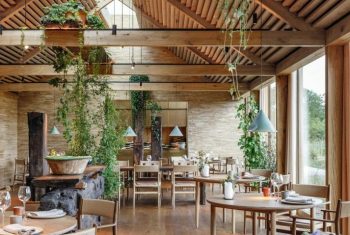 Cozy-cafe-interior-Dezeen